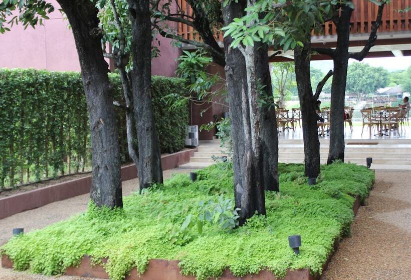 Hotel The Glory River Kwai