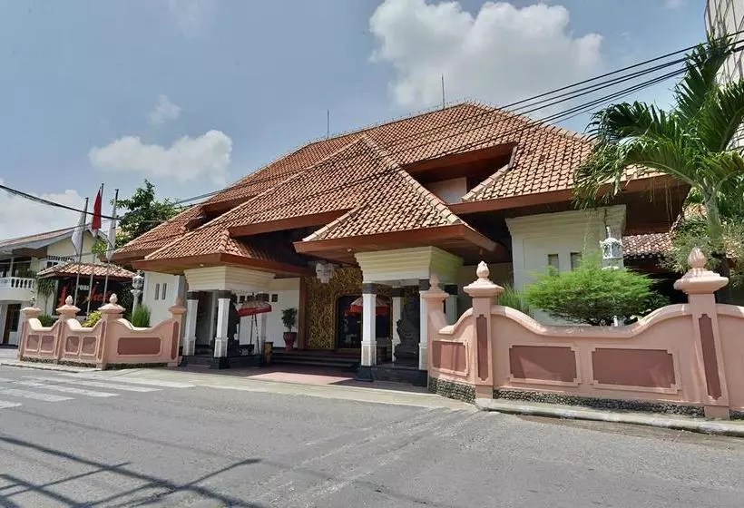 ホテル Zen Rooms Jogja Cendrawasih