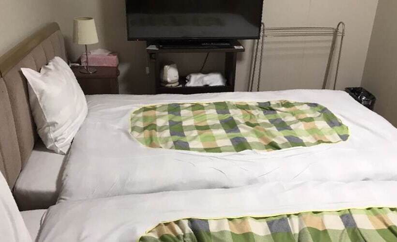 פנסיון Minshuku Inn Shirahama Uminoyado