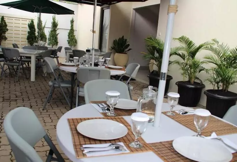 ペンション Natura Rumah Singgah Guest House