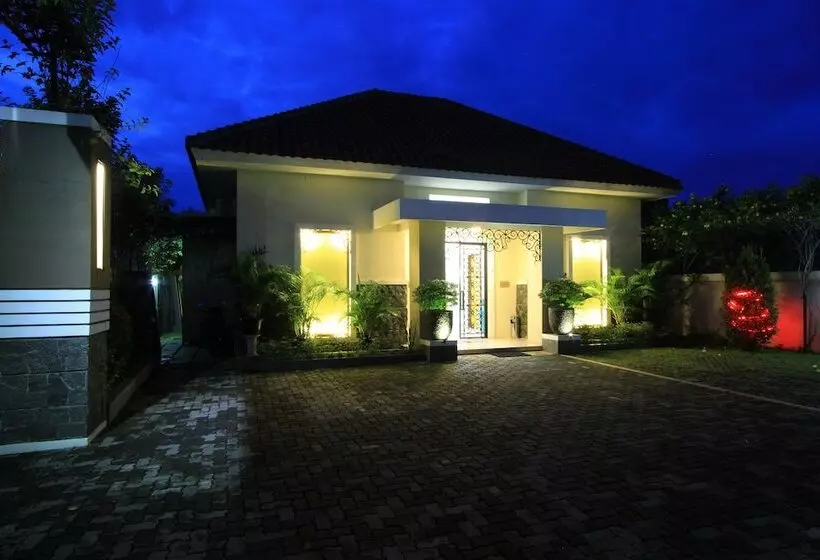 ペンション Natura Rumah Singgah Guest House