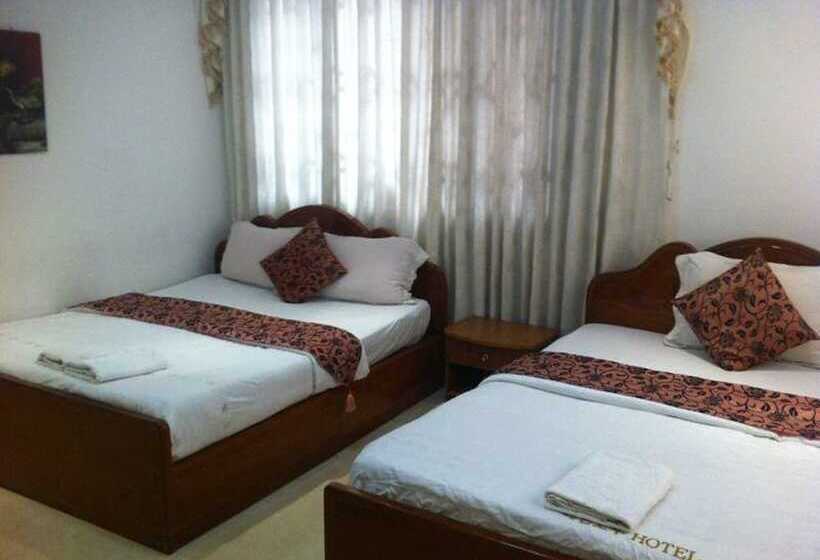 פנסיון Royal Guest House