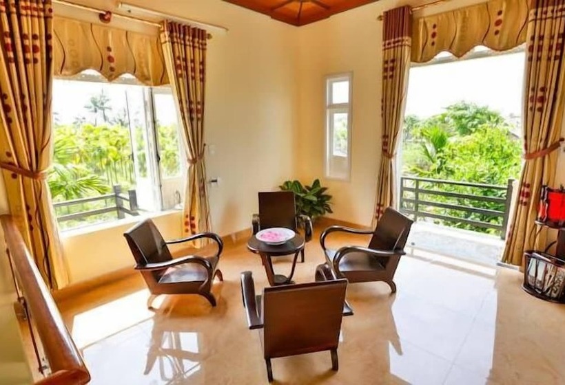 پانسیون Strawberry Garden Homestay