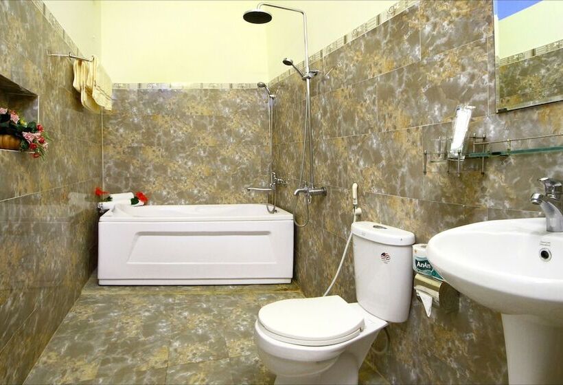 پانسیون Strawberry Garden Homestay