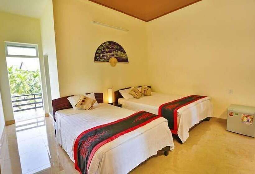 پانسیون Strawberry Garden Homestay