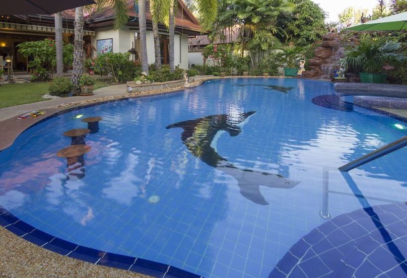 Relaxing Palm Pool Villa