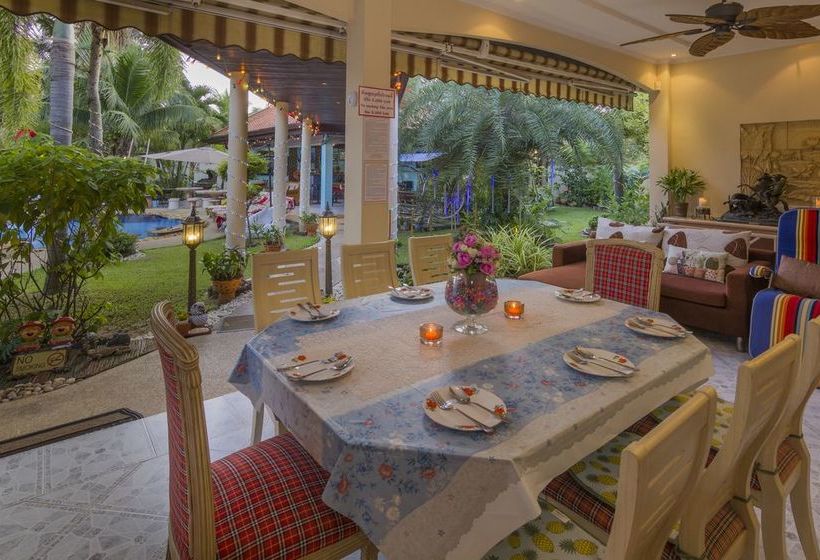 Relaxing Palm Pool Villa