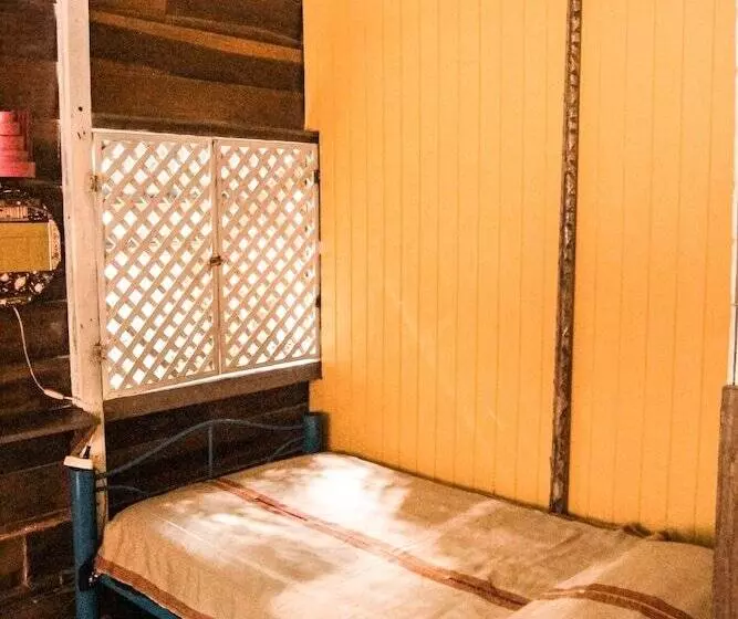 Walaba Eco Lodge Hostel