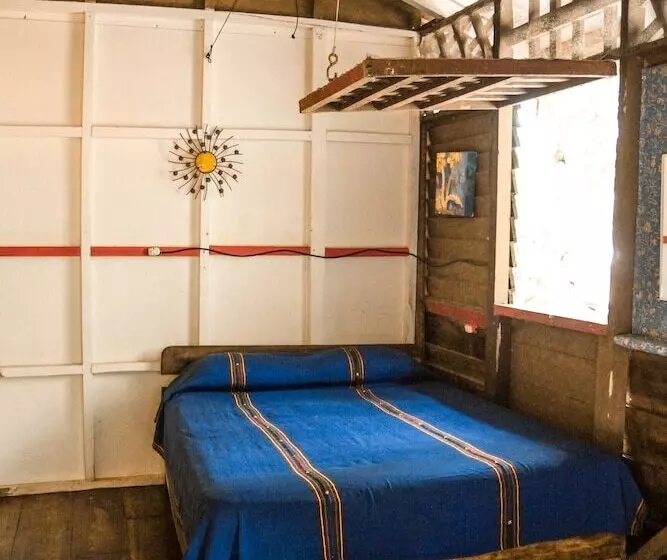 Walaba Eco Lodge Hostel