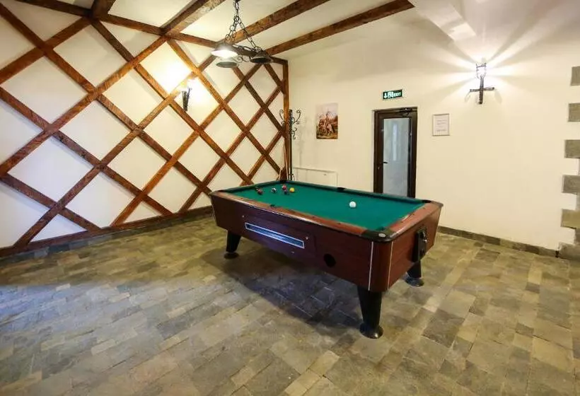 Hotelli Royal Valentina Castle