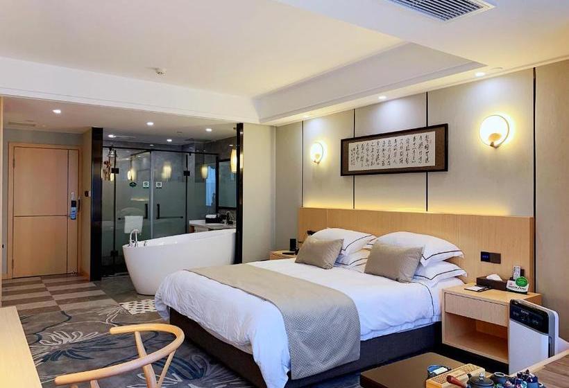 Отель Showse Wellness