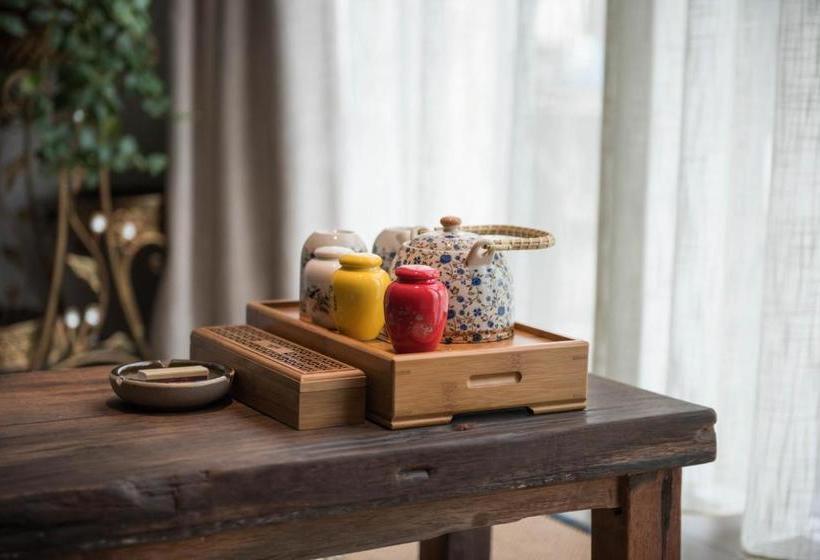 Отель Showse Wellness