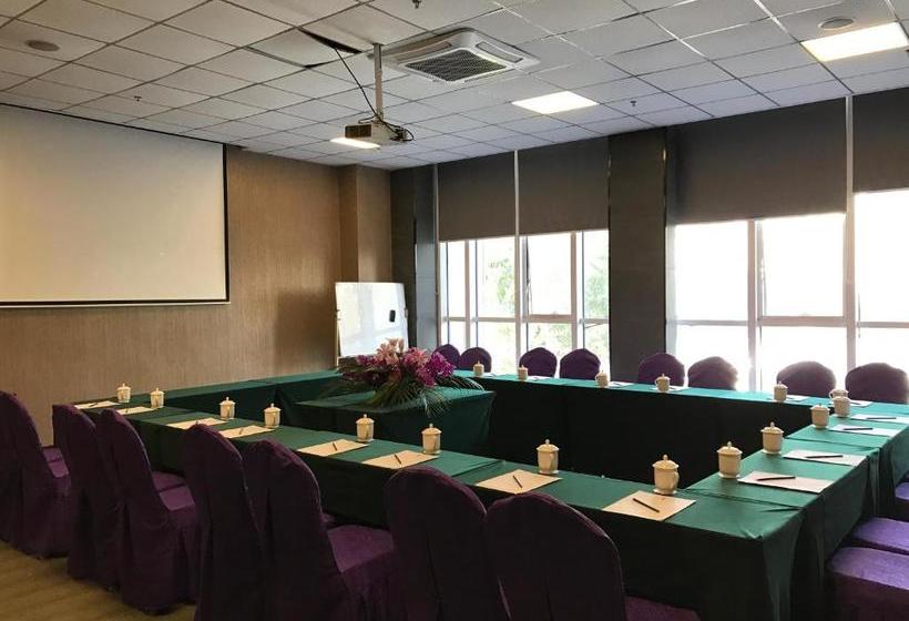 Отель Showse Wellness