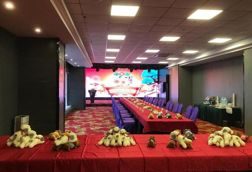 Отель Showse Wellness