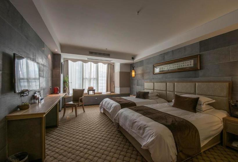 Отель Showse Wellness