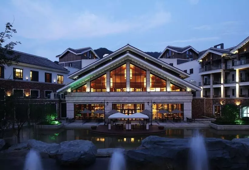 Hotelli Yangming Springs And Spa Resort
