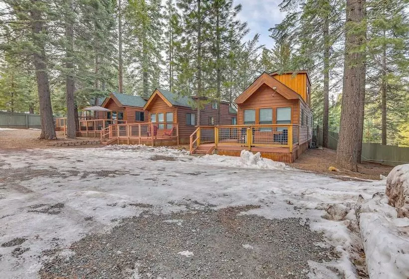 Cozy Lake Almanor Cabin, Outdoor Adventures Galore