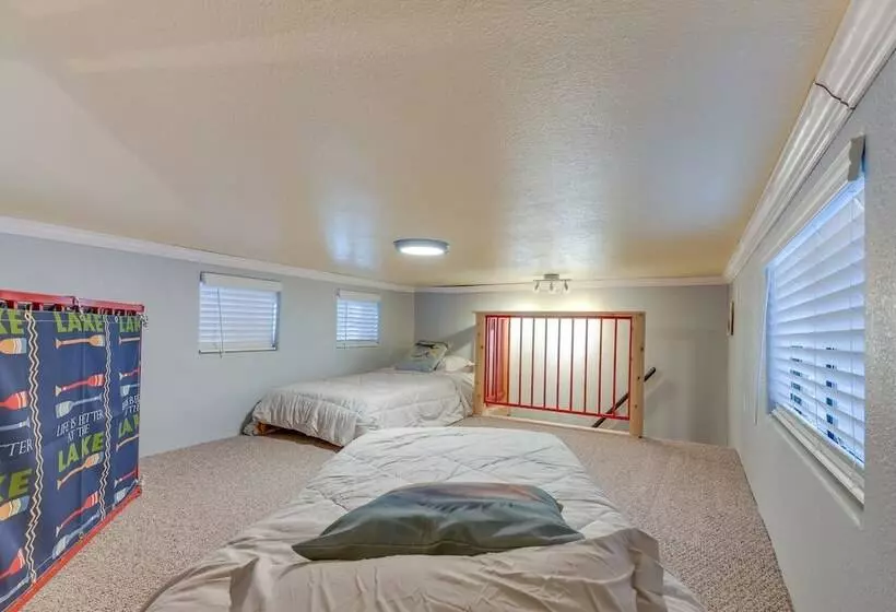 Cozy Lake Almanor Cabin, Outdoor Adventures Galore