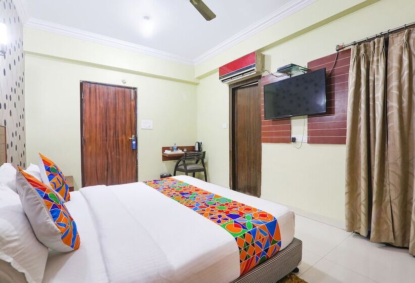 Fabhotel Royal Ville