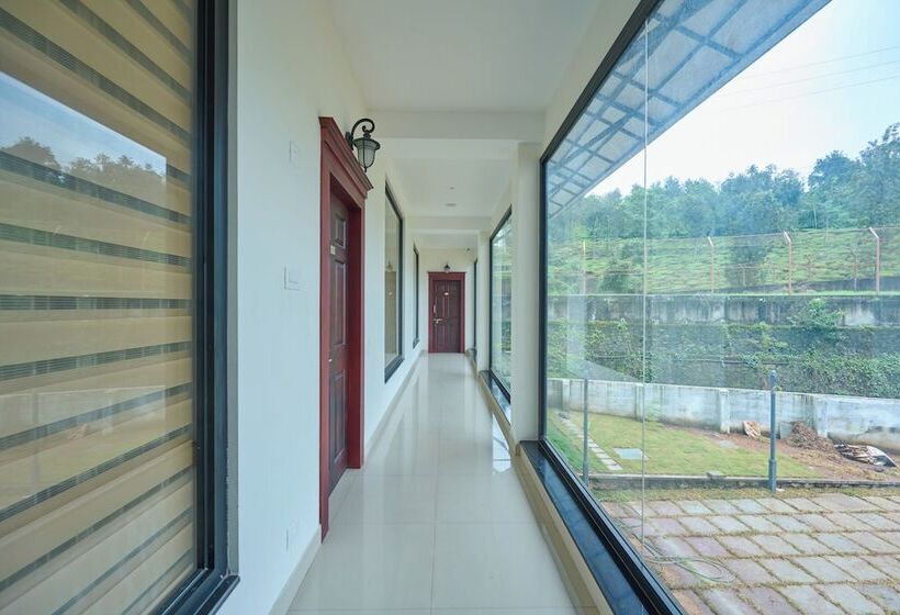 Hotel Thekkady Gavi Suites