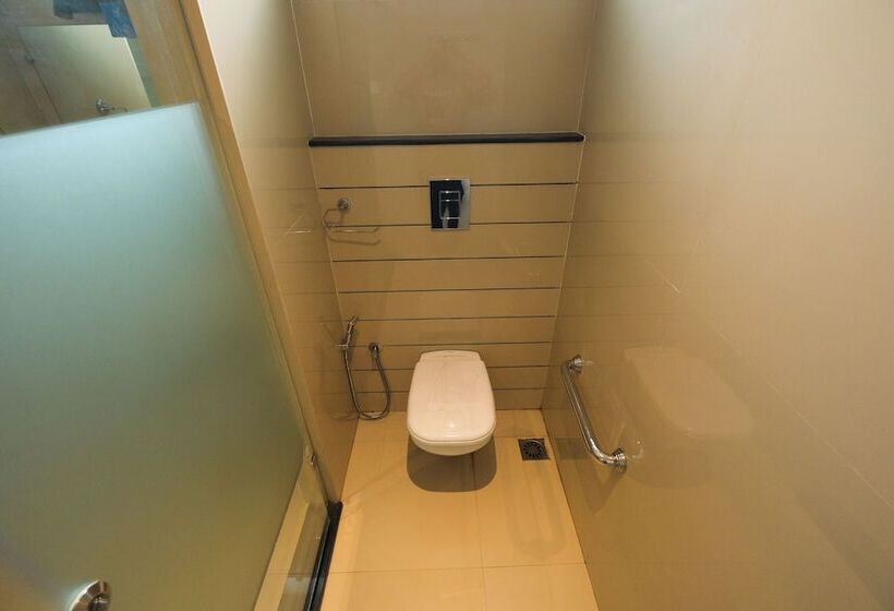 Hotel Thekkady Gavi Suites