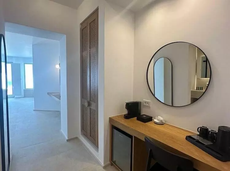 Hotelli Omna Caldera Suites