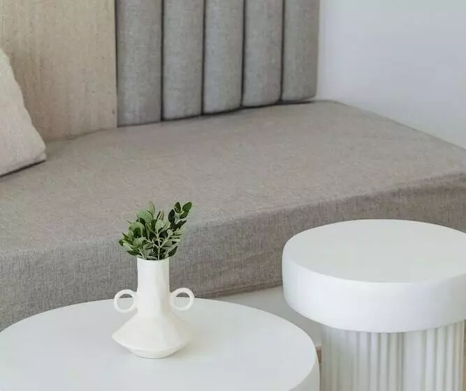 Hotelli Omna Caldera Suites