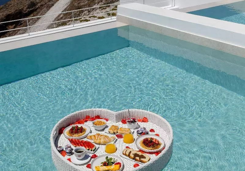 ホテル Omna Caldera Suites
