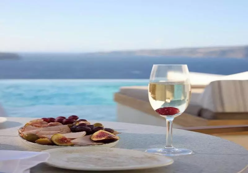 ホテル Omna Caldera Suites