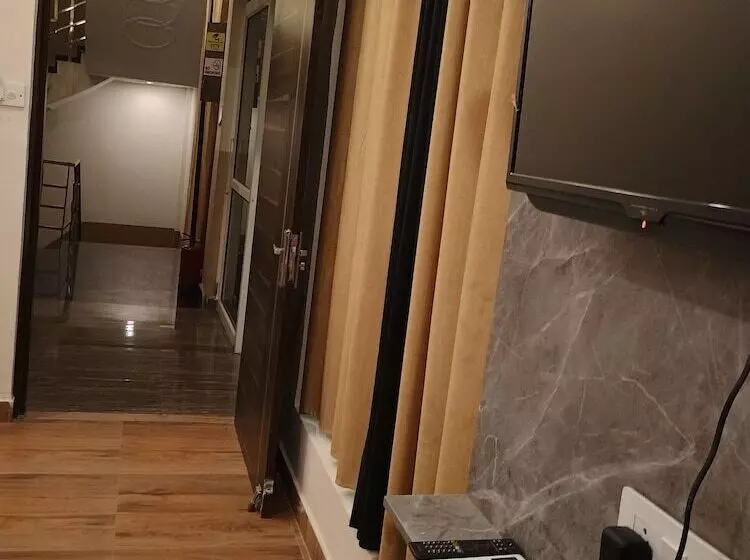 Pinaki Hotels & Resorts