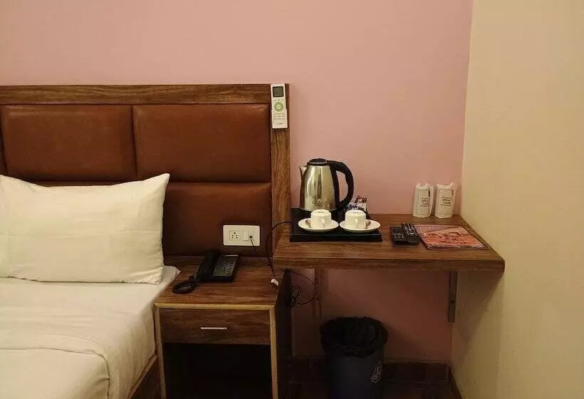 Pinaki Hotels & Resorts