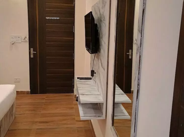 Pinaki Hotels & Resorts