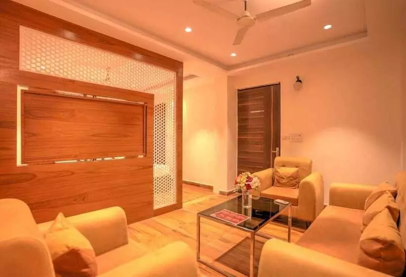 Pinaki Hotels & Resorts