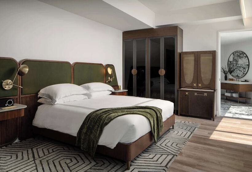 هتل Thompson Houston, By Hyatt