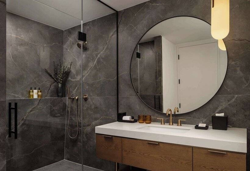 هتل Thompson Houston, By Hyatt