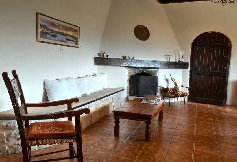 Anna Malai Traditional Cretan Villa