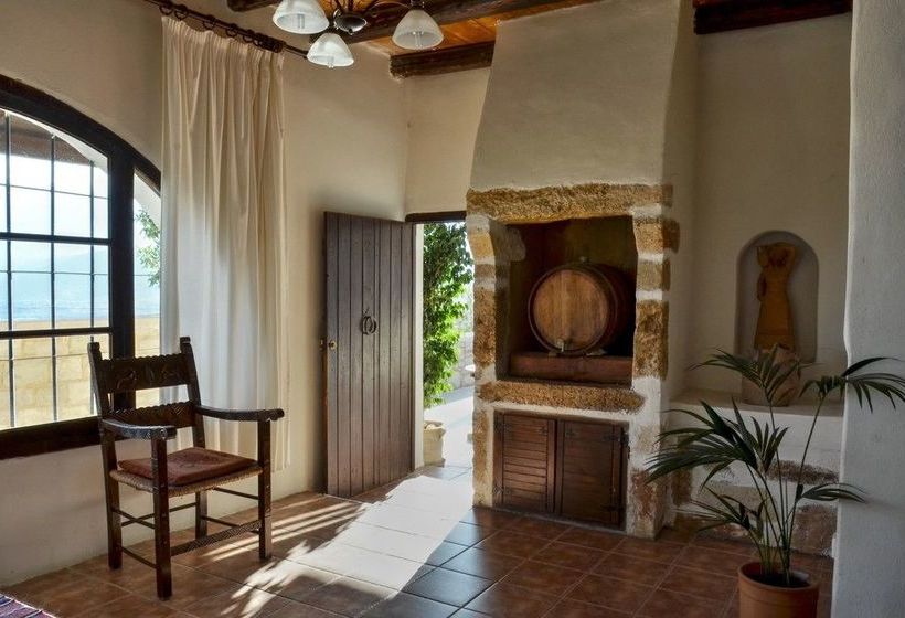 Anna Malai Traditional Cretan Villa