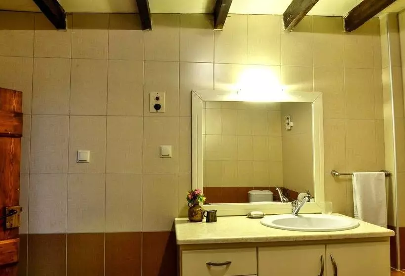 Anna Malai Traditional Cretan Villa