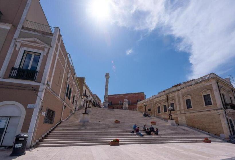 تختخواب و صبحانه Maria Vittoria Charming Rooms And Apartments