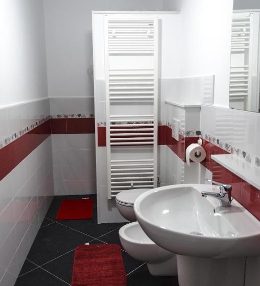 تختخواب و صبحانه Maria Vittoria Charming Rooms And Apartments