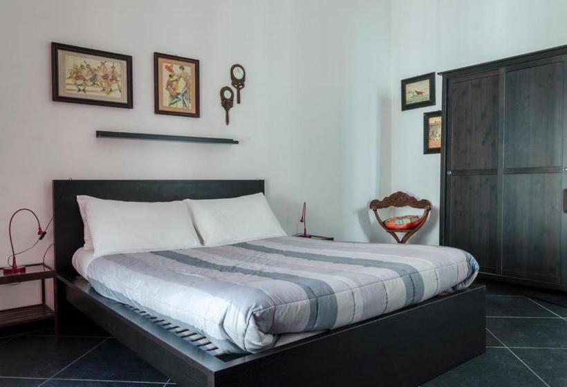 تختخواب و صبحانه Maria Vittoria Charming Rooms And Apartments