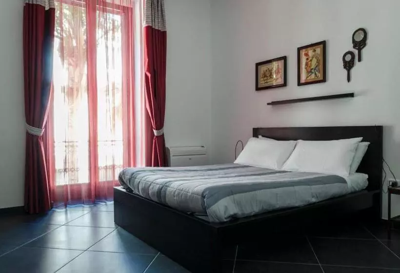تختخواب و صبحانه Maria Vittoria Charming Rooms And Apartments
