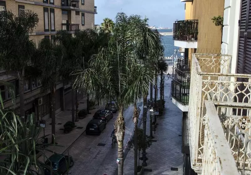 تختخواب و صبحانه Maria Vittoria Charming Rooms And Apartments