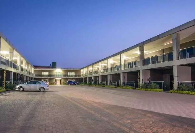 Fallsway Suites
