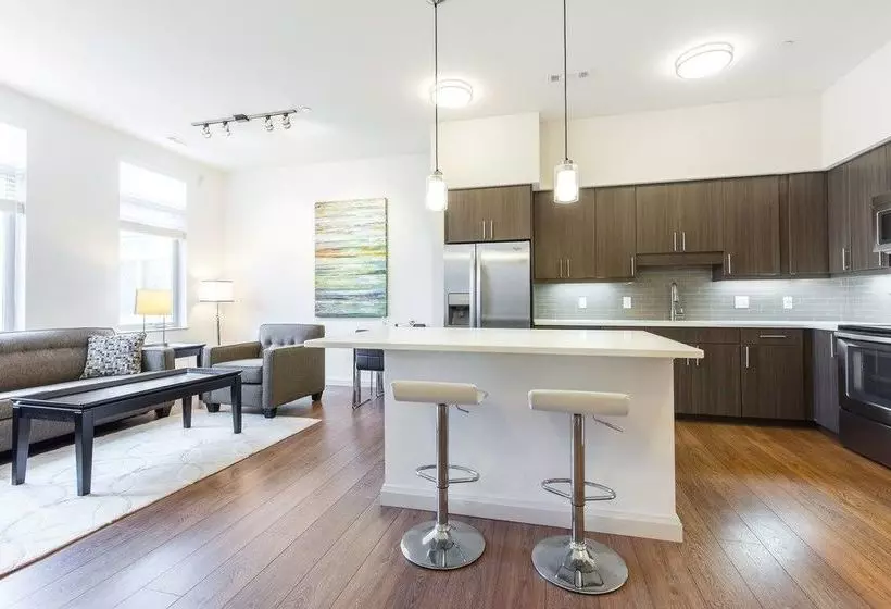 Global Luxury Suites At The Charles River