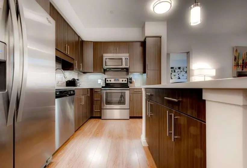 Global Luxury Suites At The Charles River