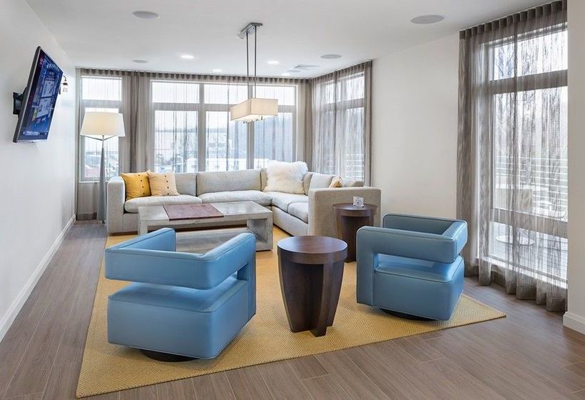 Global Luxury Suites At The Charles River