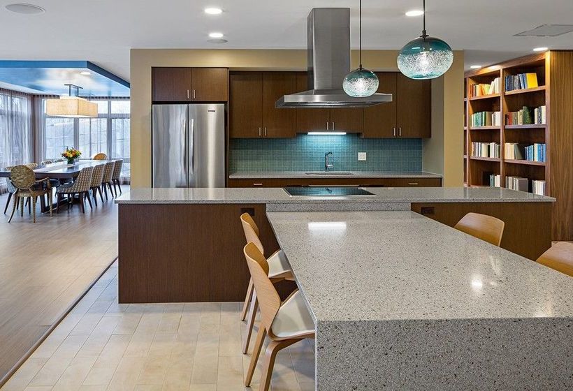 Global Luxury Suites At The Charles River