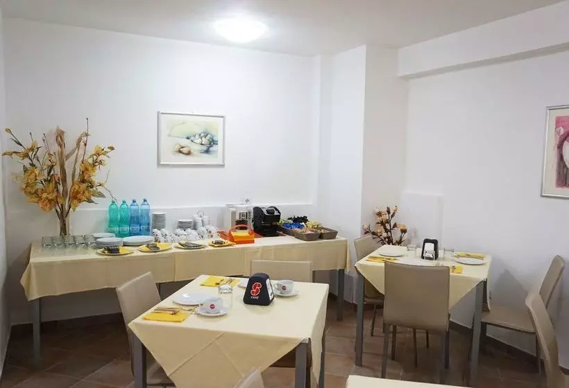 ホテル Agriturismo Maris