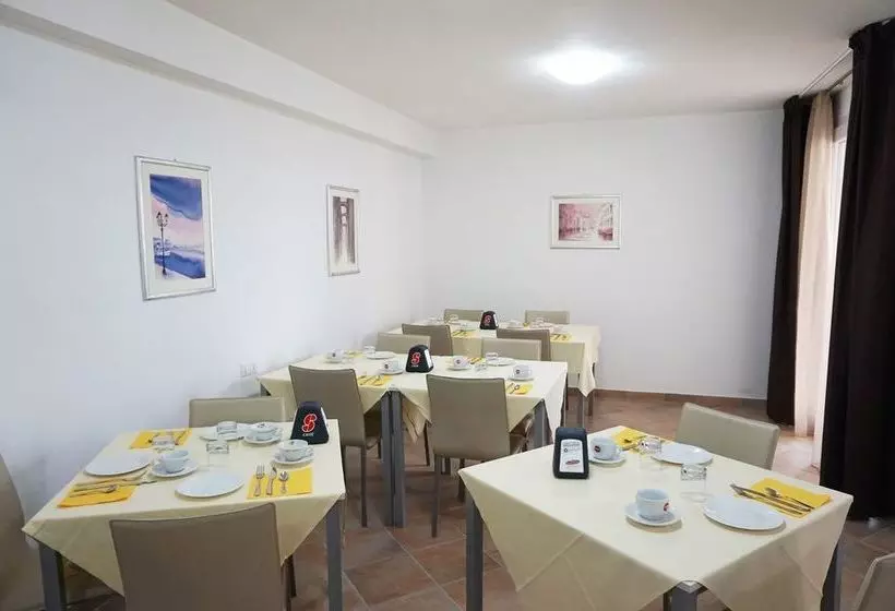 ホテル Agriturismo Maris
